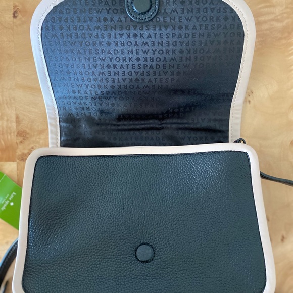 Kate Spade Crossbody purse - Picture 4 of 4